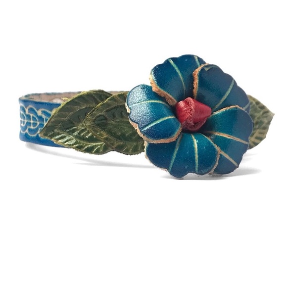 A22) New! Genuine Leather Handmade Flower Adjustable Snaps Bracelet - Picture 2 of 4